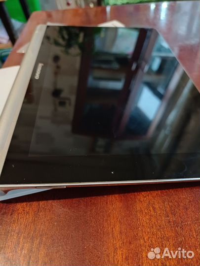 Планшет Lenovo Yoga Tablet 10