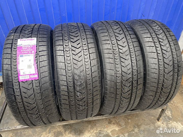 Tourador Winter Pro TSU1 275/45 R20