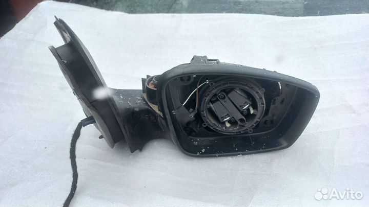 Зеркало правое volkswagen polo