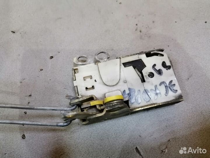 Замок двери передней левой Ford Escort 1986-1990