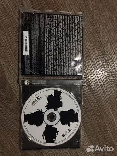 Диск группы gorillaz