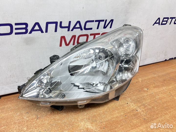 Peugeot Partner 2 B9 Фара передняя левая 08-12 гг