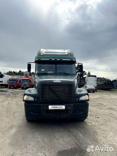 Freightliner CST120 с полуприцепом, 2003