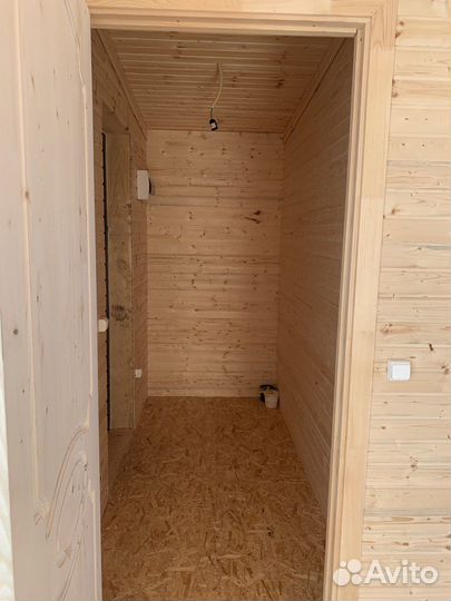 Дачная каркасная бытовка с террасой