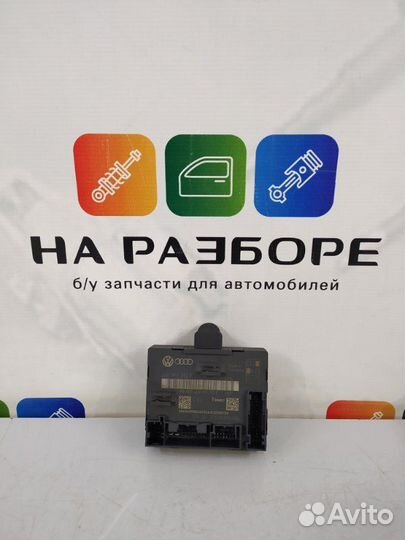 Блок управления дверьми передний правый Volkswagen