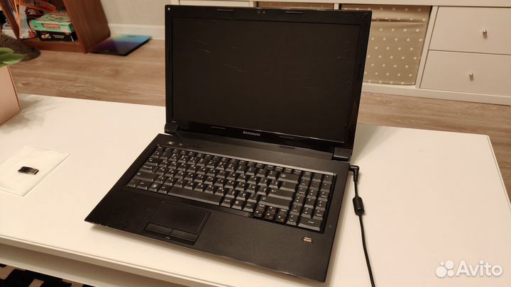 Ноутбук lenovo b560
