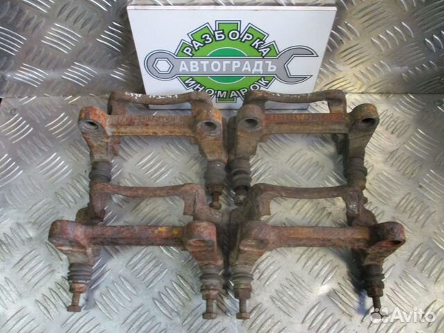 Скоба заднего суппорта Фольксваген Т4 после 96г