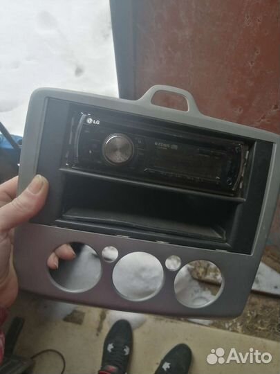 Рамка магнитолы Ford focus 2