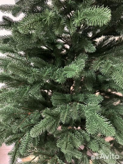 Елка искусственная литая 210см