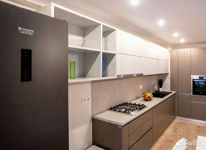 Кухонный гарнитур в современном стиле на заказ