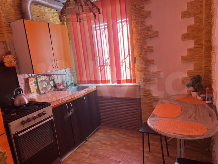 1-к. квартира, 32 м², 1/4 эт.