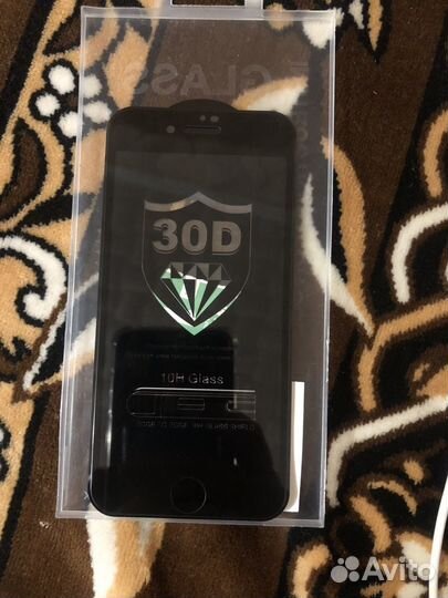 Защитное стекло на iPhone 7-8se