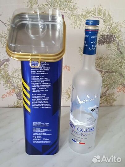 Бутылка из под водки Grey Goose