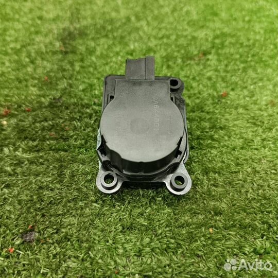 Моторчик заслонки печки Opel Astra J GTC 2013