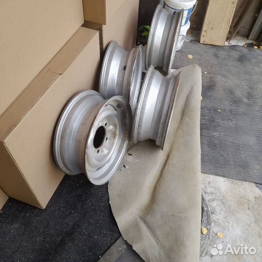 Диски на ниву r15