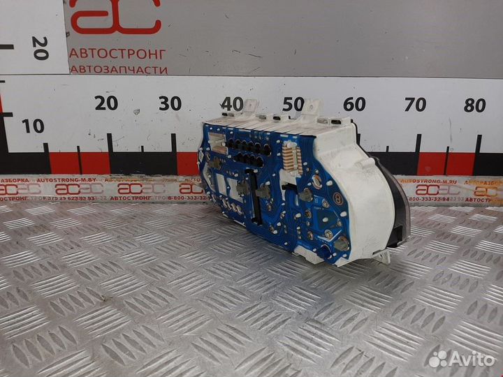 Щиток приборов (приборная панель) Mitsubishi