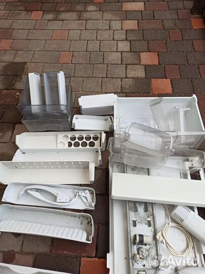 Ящики и полки для холодильника