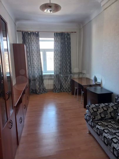 Комната 15 м² в 3-к., 4/4 эт.