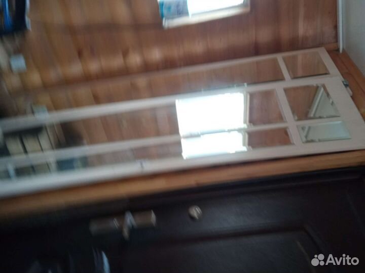 Зеркало от плательного шкафа двери