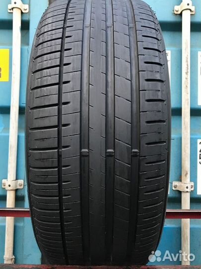 Falken Azenis FK-510 255/45 R18