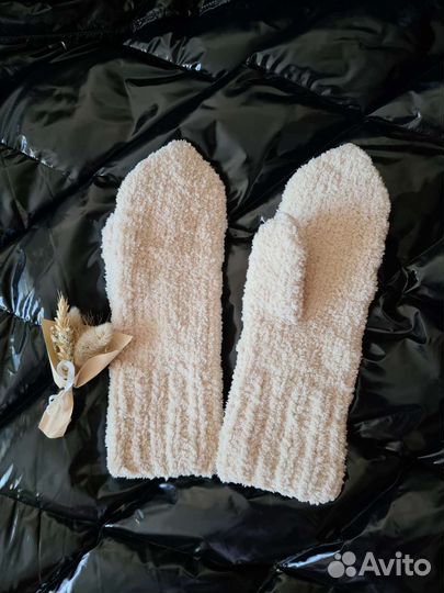 Варежки женские новые