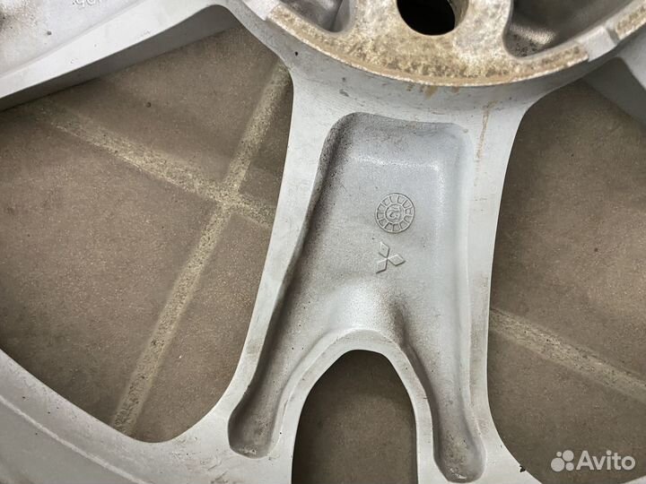 Оригинальный диск R18 для Mitsubishi Outlander 3