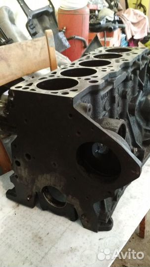 Блок цилиндров Фольксваген транспортер т4 аав 2.4