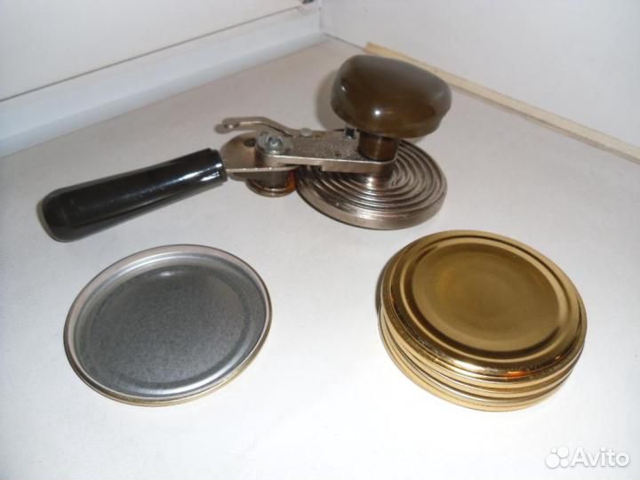 Закатка крышки банок