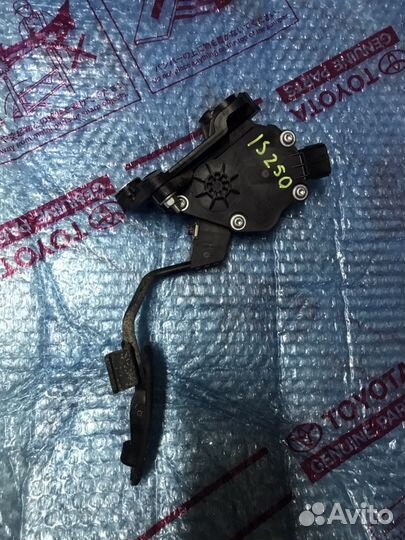 Lexus IS 250 педаль газа дроссель