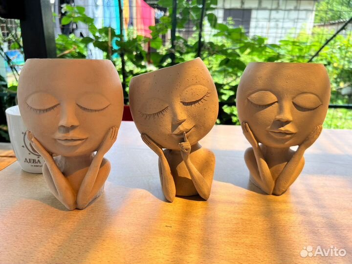 Кашпо для цветов девушка