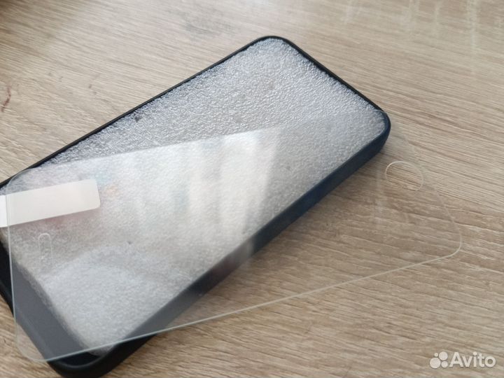 Чехол и стекло на iPhone 5s