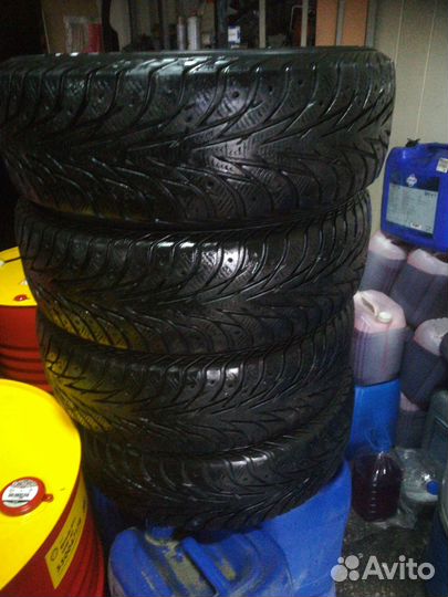 Yokohama IceGuard Stud IG65 195/65 R15