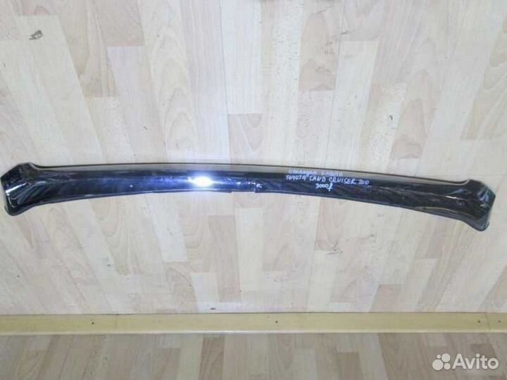 Накладка капота Toyota