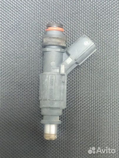 Форсунка топливная Toyota Corolla E120 4ZZ-FE