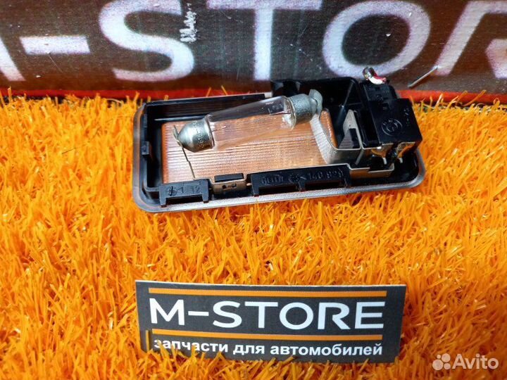 Плафон освещения Bmw X3 E83 N52B25A 2007