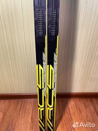 Лыжи беговые fisher rcs carbon lite
