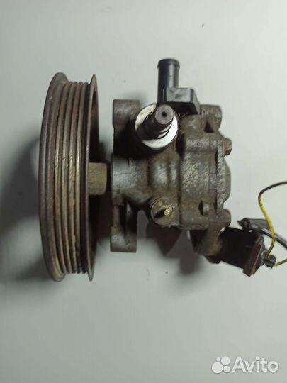 Насос гидроусилителя Mitsubishi Mirage