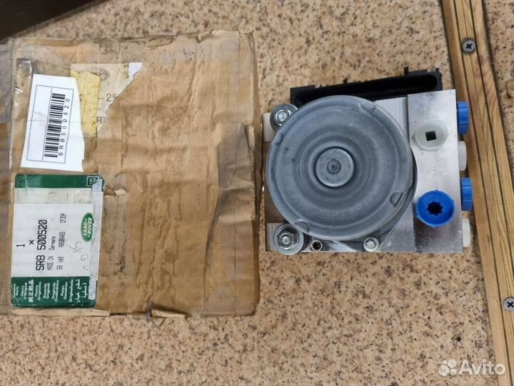 Блок управления ABS Discovery 3 05-09