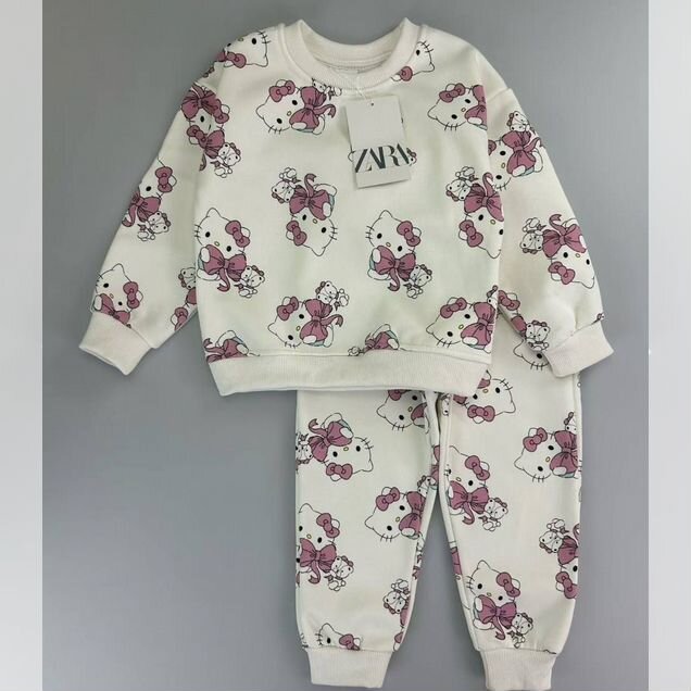 122 костюм zara (hello kitty)