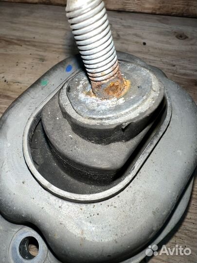 Подушка двигателя левая n52 bmw x3 e83 рест