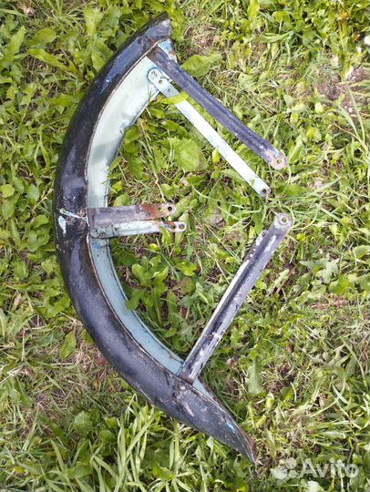 Крыло Минск 106