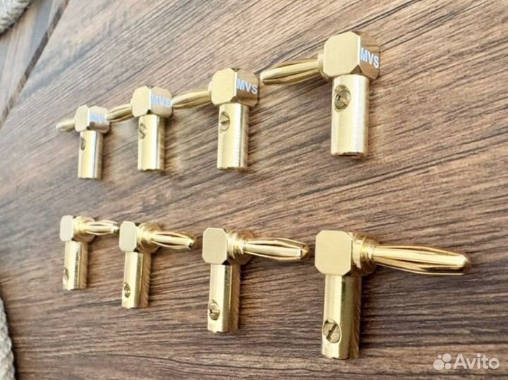 Коннектор Банан угловой MVS Banana