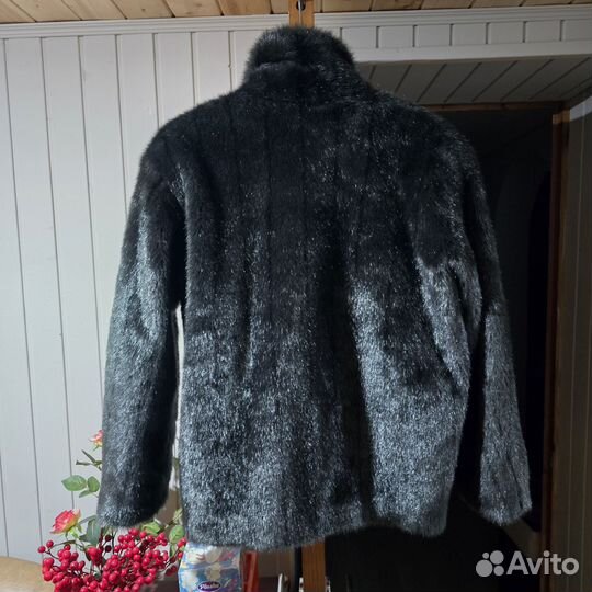 Полушубок женский 52 54