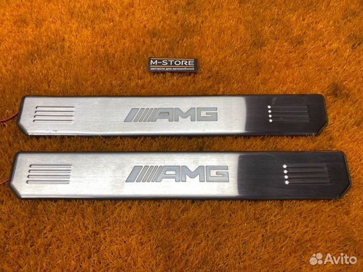 Накладка на порог салона Mercedes-Benz E-Class