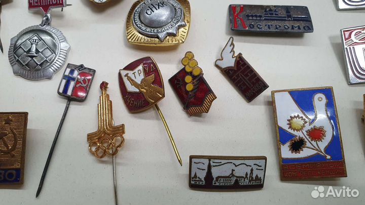 Тяжелые значки СССР