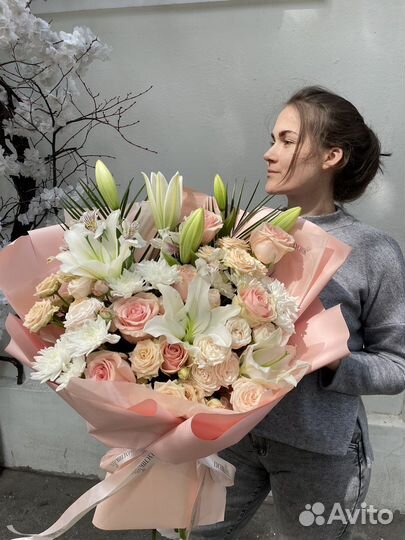 Стильные пышные букеты