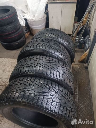 Nokian Tyres Hakkapeliitta 7 SUV 265/60 R18