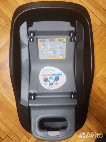 Детское кресло Maxi Cosi с базой isofix