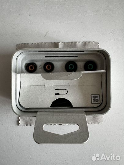 Беспроводные наушники Sony WF1000xm4