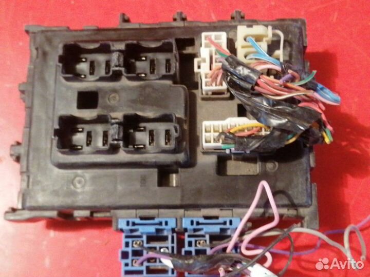 Блок предохранителей Nissan Almera Classic